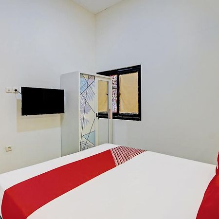 Oyo 92435 Sunlo Cozy Home Family Homestay Syariah Surabaya Ngoại thất bức ảnh
