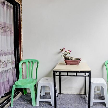 Oyo 92435 Sunlo Cozy Home Family Homestay Syariah Surabaya Ngoại thất bức ảnh