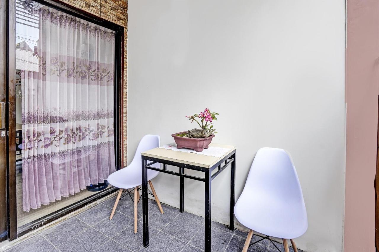 Oyo 92435 Sunlo Cozy Home Family Homestay Syariah Surabaya Ngoại thất bức ảnh