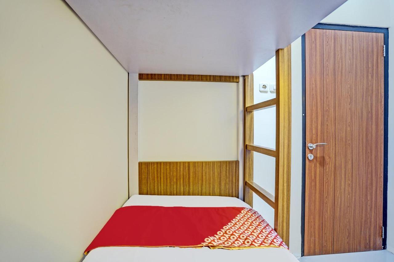 Oyo 92435 Sunlo Cozy Home Family Homestay Syariah Surabaya Ngoại thất bức ảnh