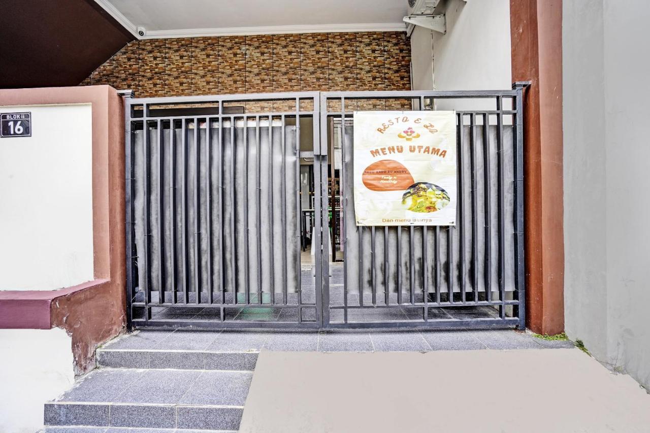 Oyo 92435 Sunlo Cozy Home Family Homestay Syariah Surabaya Ngoại thất bức ảnh