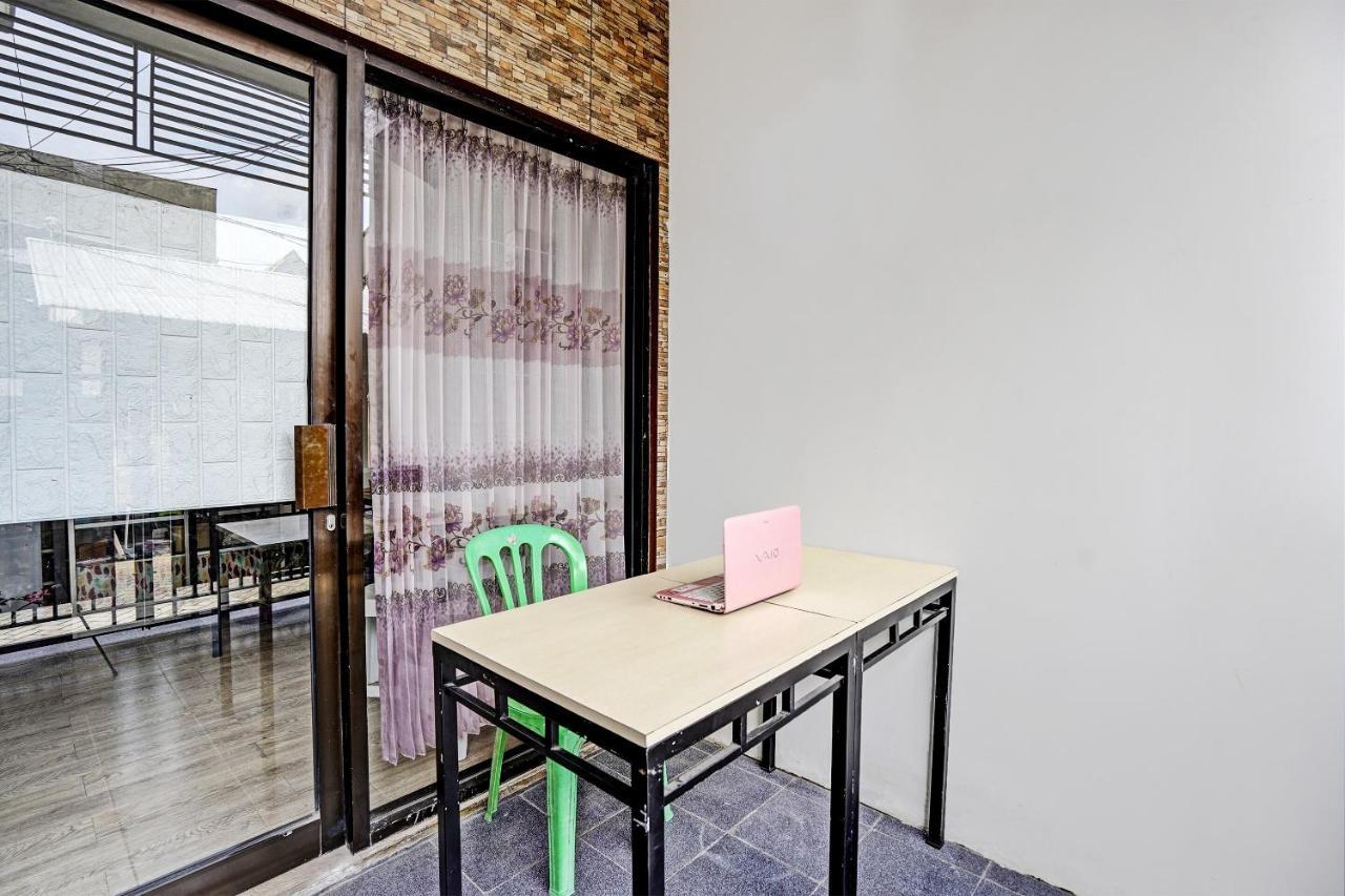 Oyo 92435 Sunlo Cozy Home Family Homestay Syariah Surabaya Ngoại thất bức ảnh